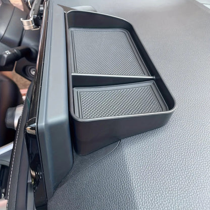 Non-Slip Dashboard Tray - Heavy Duty Non-Slip Car Organizer with Open Front Design, Suitable for All Vehicles - Securely Holds Phones, Keys, Coins, Cards - In-Car Accessory with Open Front Design And Rubber Base, Essential for Road Trips