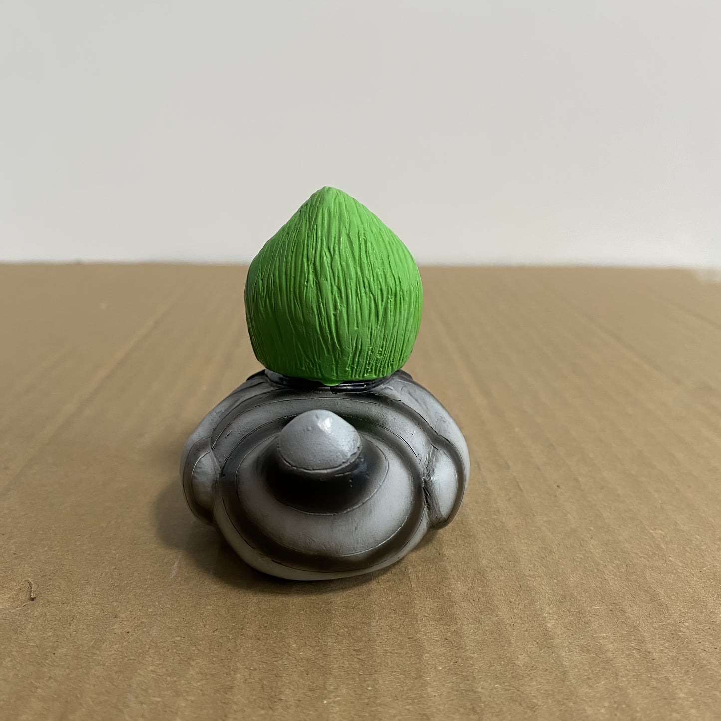 Gothic Resin Duck Figurine, Dark Aesthetic Spooky Duck Statue, Creepy Cute Halloween Duck Decor for Desktop & Outdoor Garden