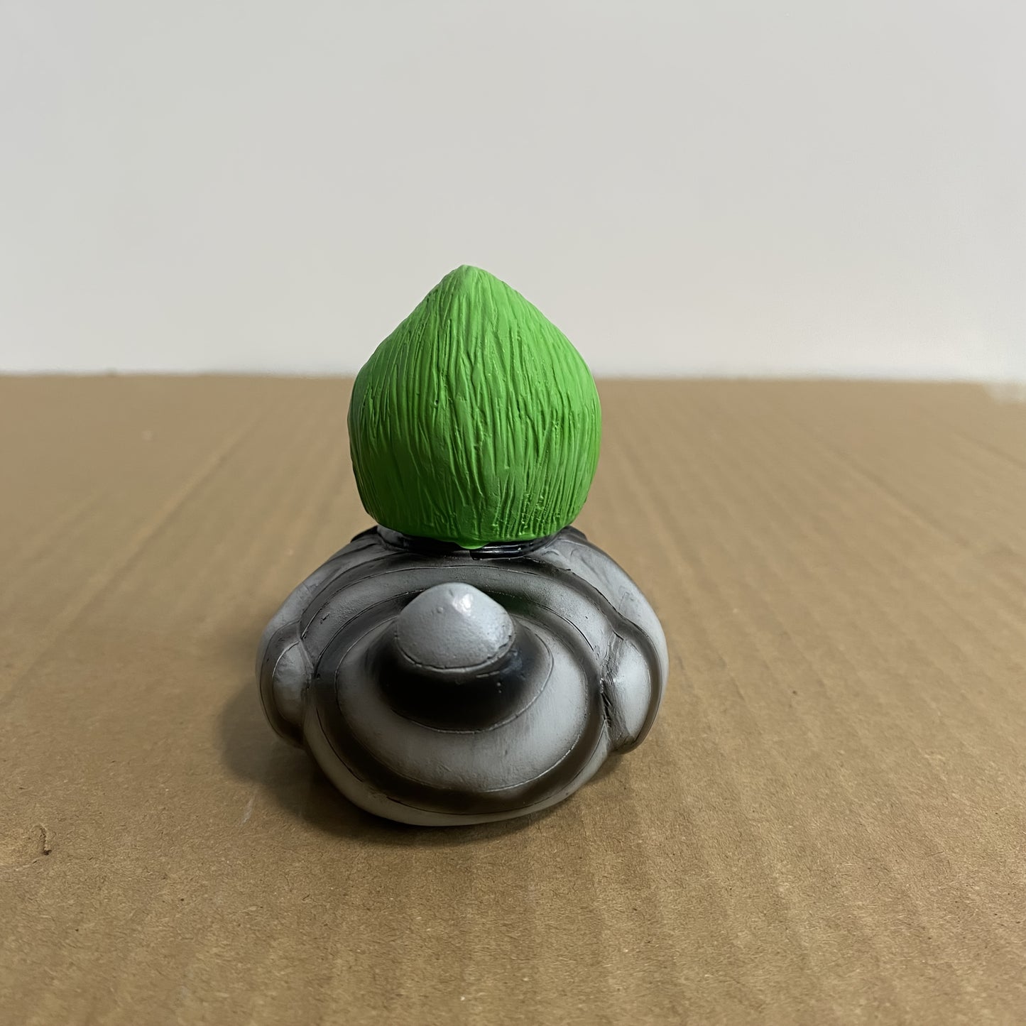 Gothic Resin Duck Figurine, Dark Aesthetic Spooky Duck Statue, Creepy Cute Halloween Duck Decor for Desktop & Outdoor Garden