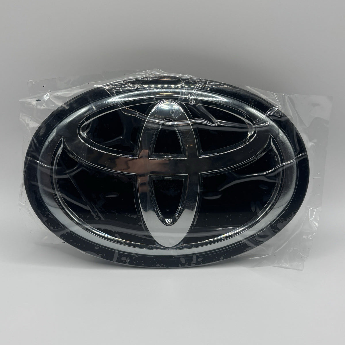 Toyota Corolla 2016-2019 Front Grille Emblem Radar ACC Compatible 53141-42021