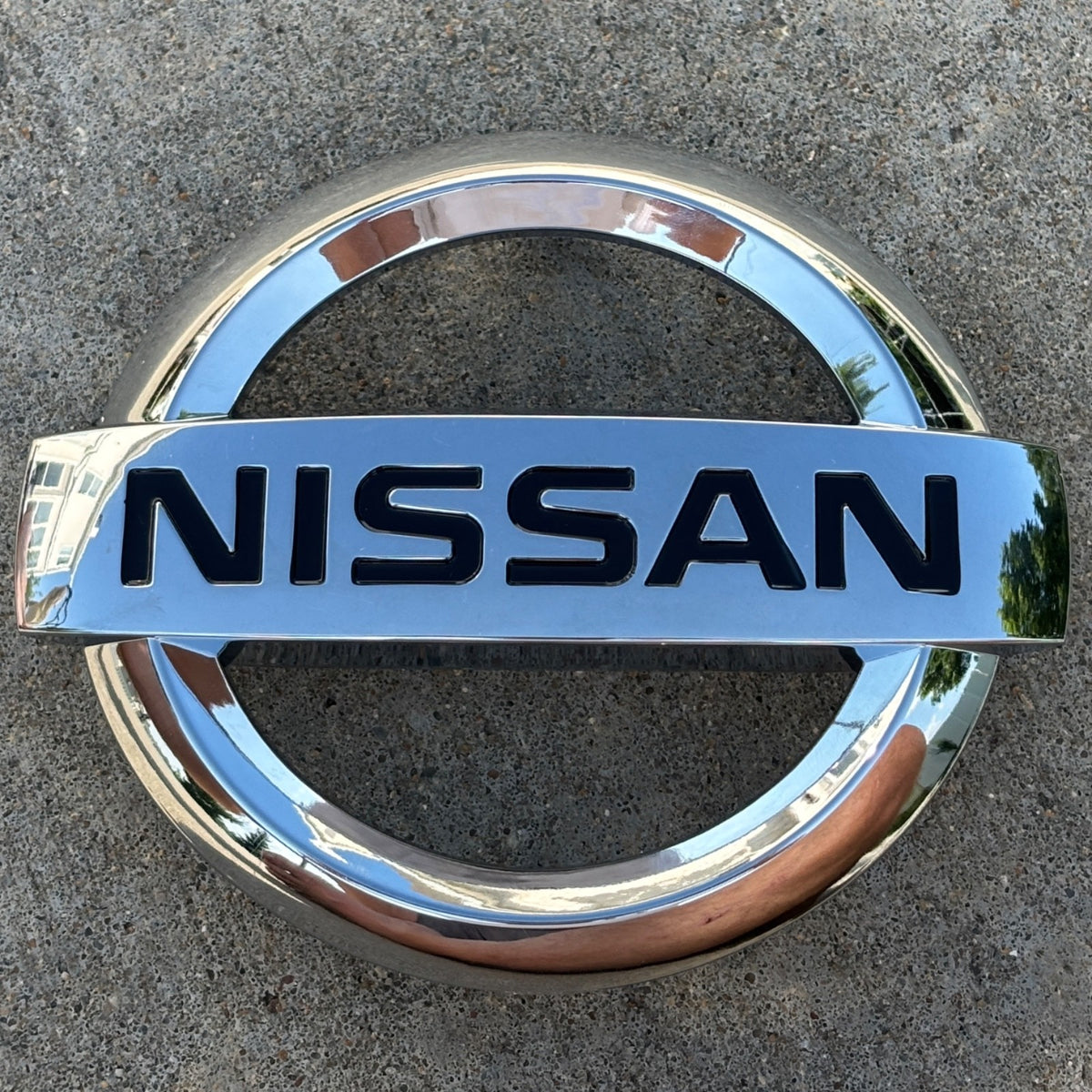 Nissan QUEST 2011-2017 Front Grille Emblem Badge Chrome 62889-1JA0A