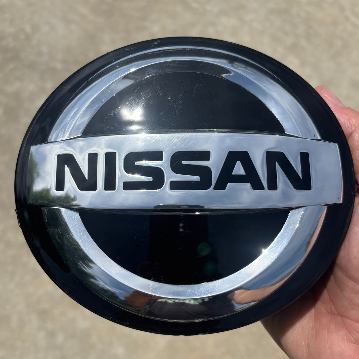 NISSAN ALTIMA Maxima NON-RADAR Front Emblem OEM 62889-6CA0A 62890-HV20A