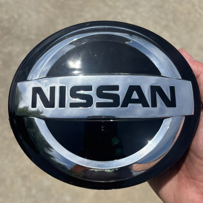 NISSAN ALTIMA Maxima NON-RADAR Front Emblem OEM 62889-6CA0A 62890-HV20A